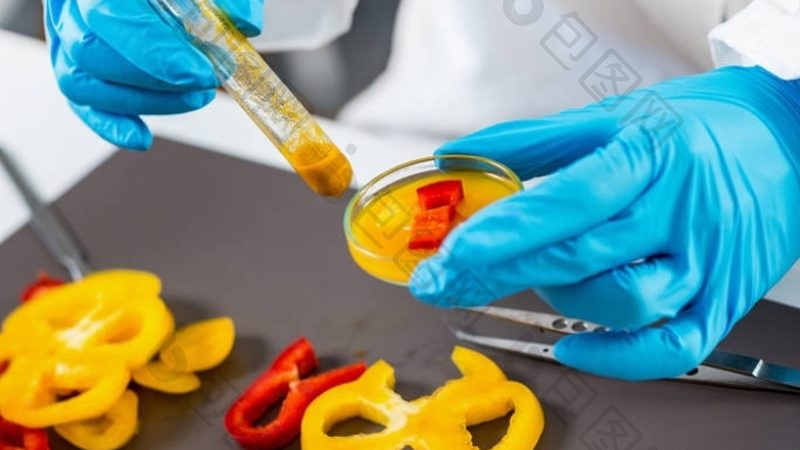 休闲食品OEM：揭秘OEM生产背后的秘密